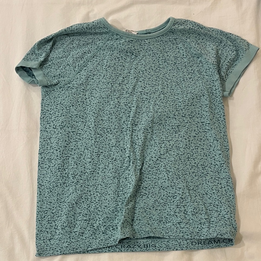 Athleta Girl Blue Patterned Athletic shirt